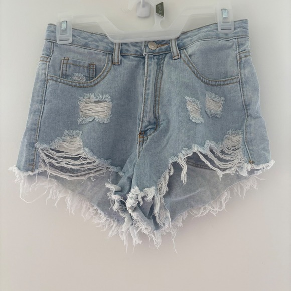Distressed SHEIN Women's XS Shorts Ripped Frayed Hem Light Wash Blue Jean Shorts - Picture 1 of 9